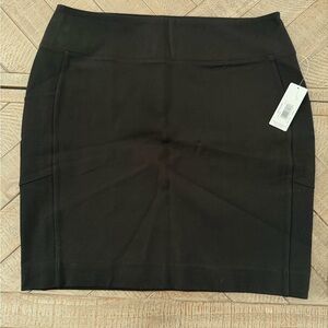 Elegant Black Pencil Skirt